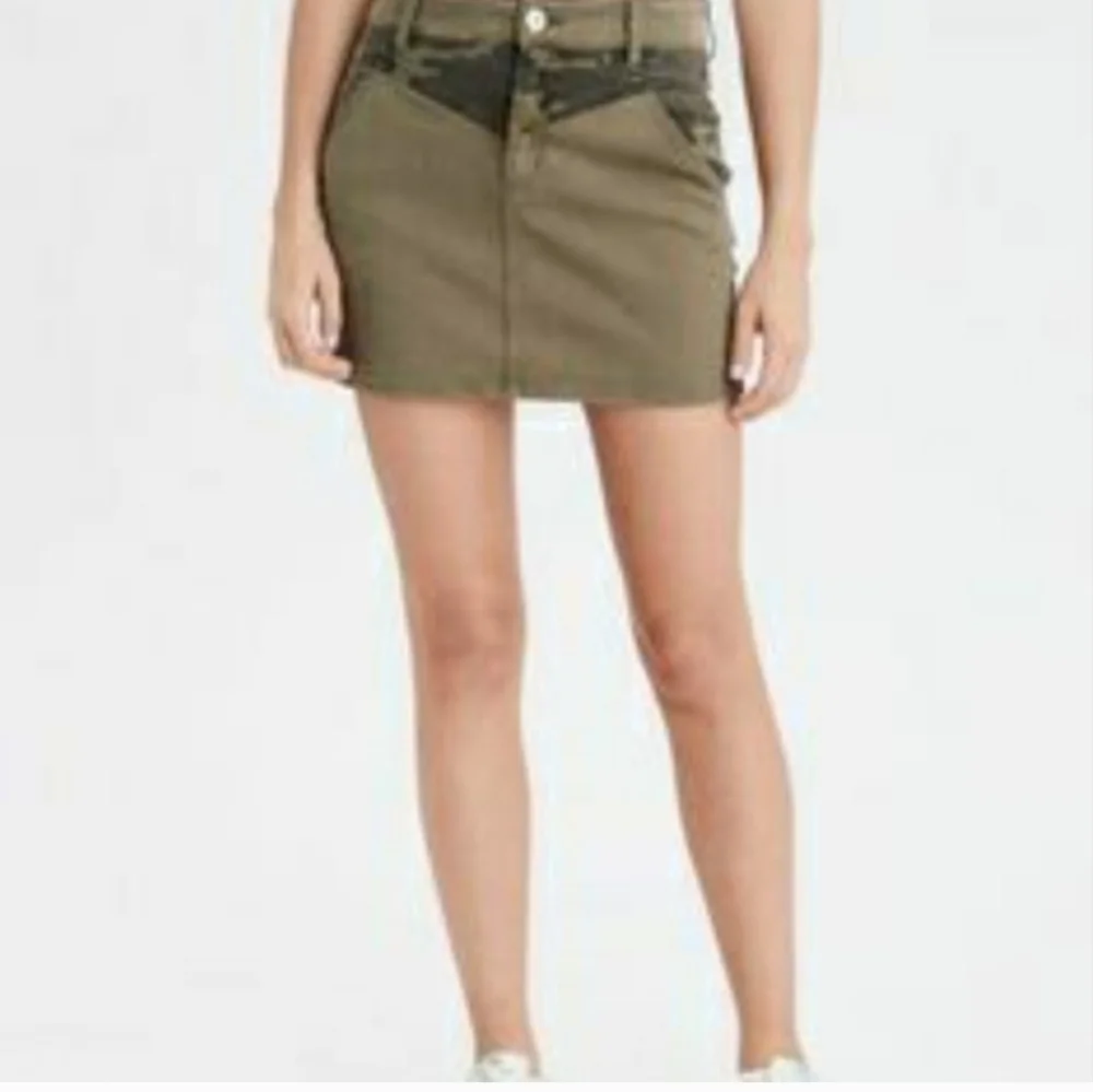 American Eagle | Hi Rise Mini - Picture 9 of 9